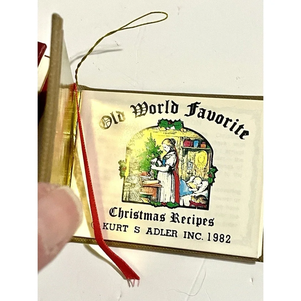OLD WORLD FAVORITE CHRISTMAS RECIPES 1982 
